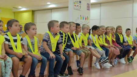 prvošolci _ oš prestranek (17)